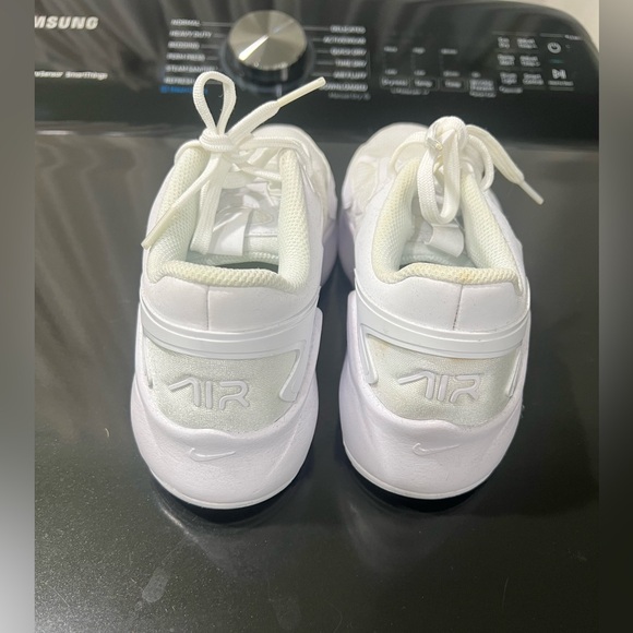 Nike Classic White Athletic Shoes - Picture 2 of 6